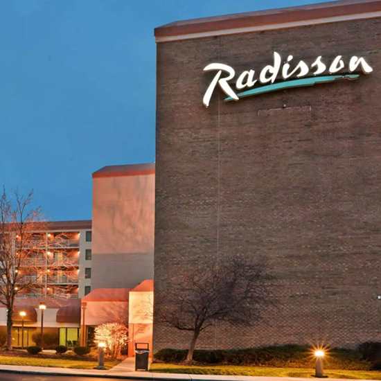 Radisson Hotel (Cleveland Airport West)